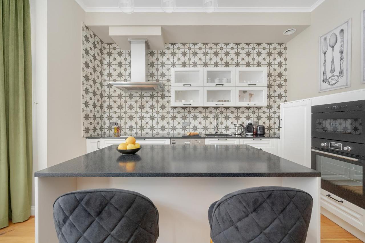 Aesthetic One Bedroom Apartment In Wroclaw By Noclegi Renters Exterior foto